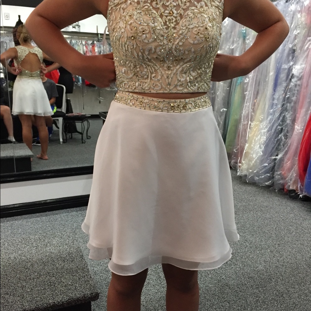 Homecoming dress - Picture 3 of 8
